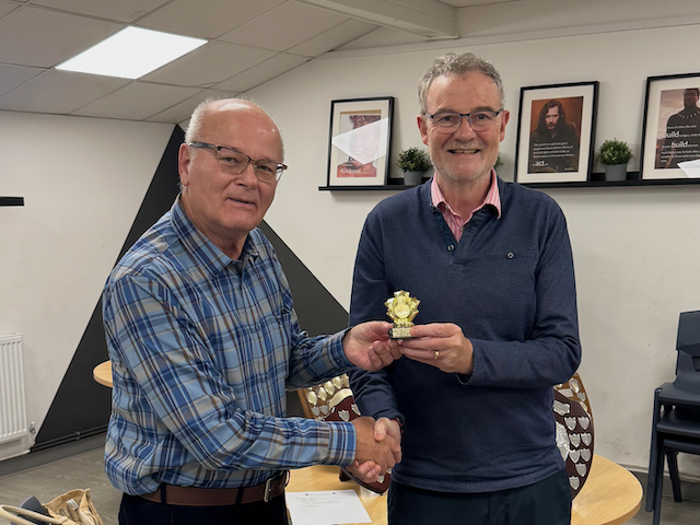 Our president couldn't really present himself with the Division 1 Player of the Year trophy. So in a reversal of roles, Tony Tatam (Competion Secretary) presented the trophy to Paul Brooks (Newton Abbot